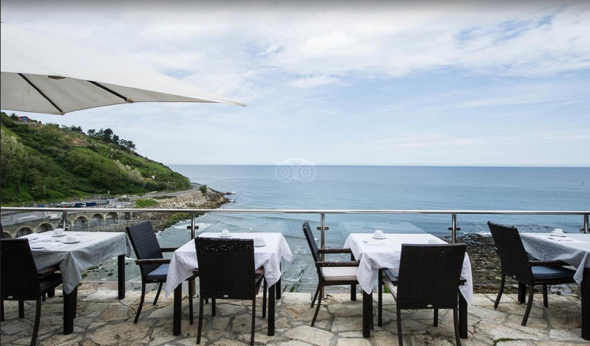 Hotel Itxas Gain Getaria Bagian luar foto