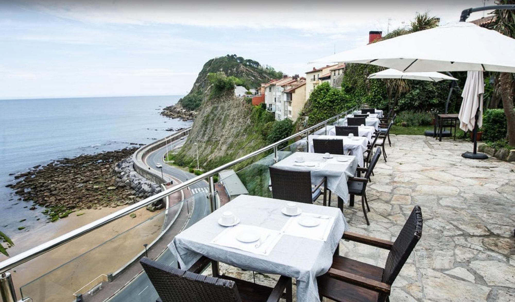 Hotel Itxas Gain Getaria Bagian luar foto