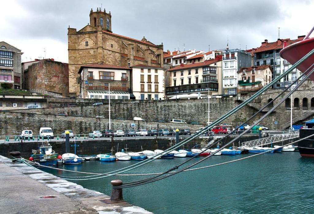 Hotel Itxas Gain Getaria Bagian luar foto